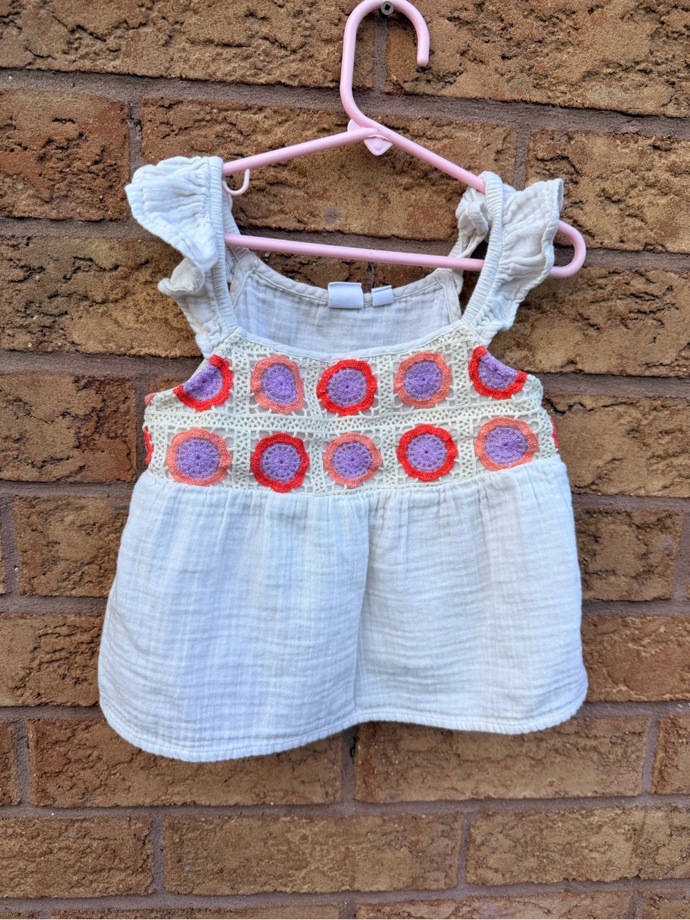 💫4/$25 • Gap Cream Gauze Tank Top with Colorful Crochet Trim